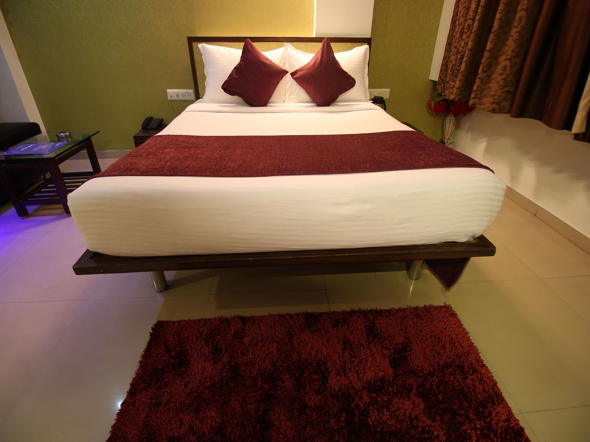Oyo 2485 Hotel Kalash Inn Ahmedabad Exterior foto